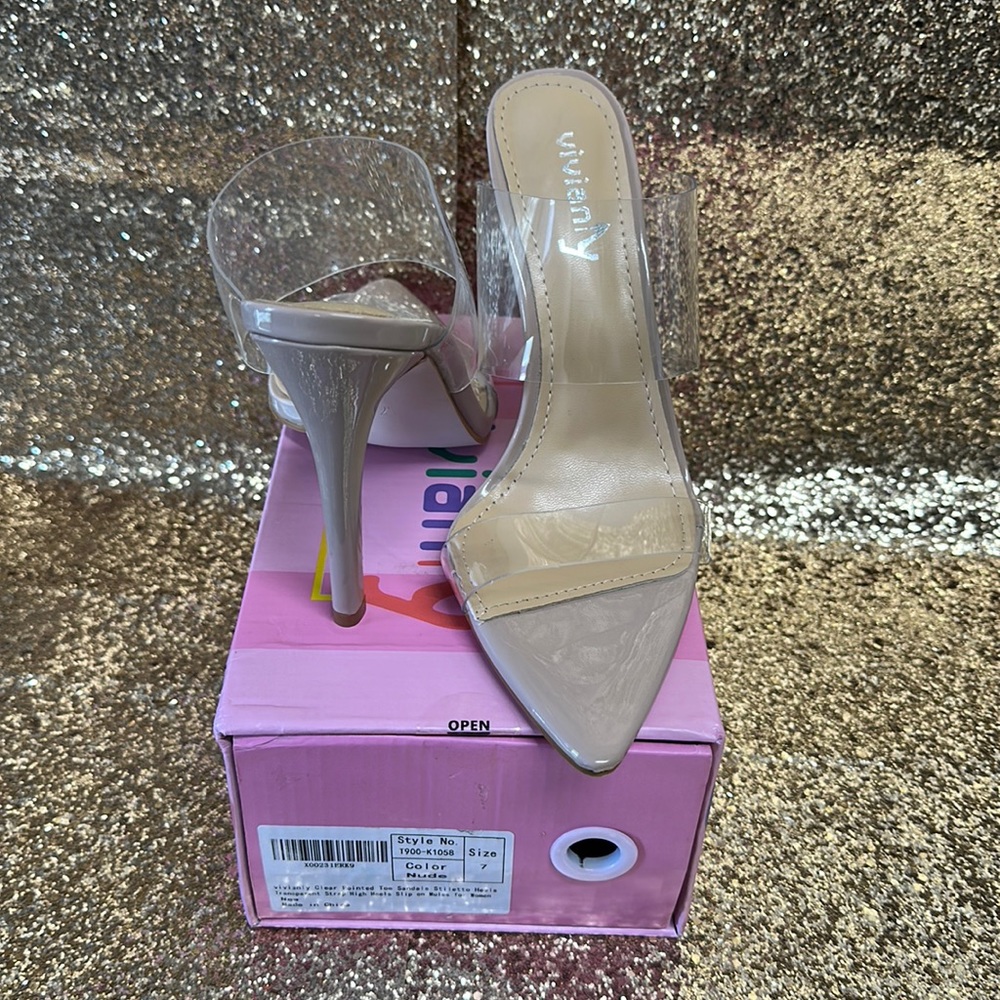 Stiletto heels nude clear pointed